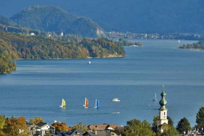 Sailing boats in lake Wolfgangsee.