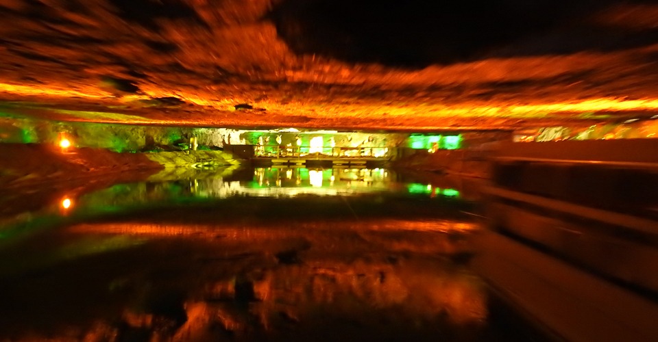 Dürrnberg-Salt-Mines-lake