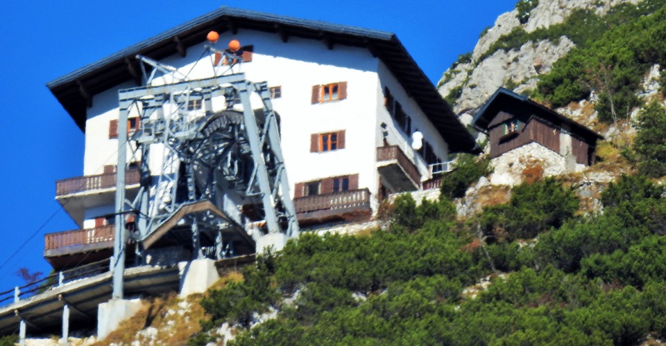 werfen ice caves tour from salzburg Ice-Caves-Restaurant