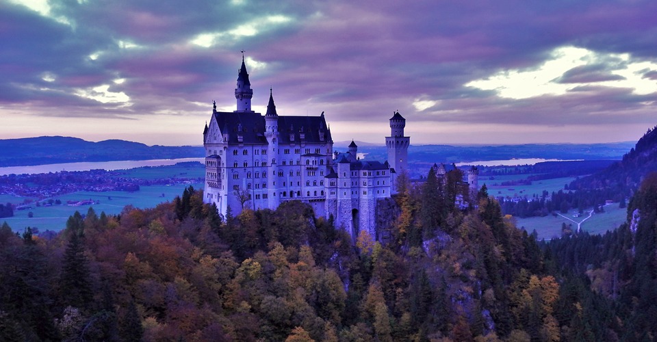 Neuschwanstein-night.